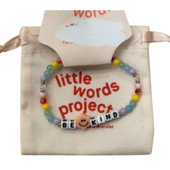 NWT Be Kind Little Words Project Bracelet S/M - Picture 1 of 2